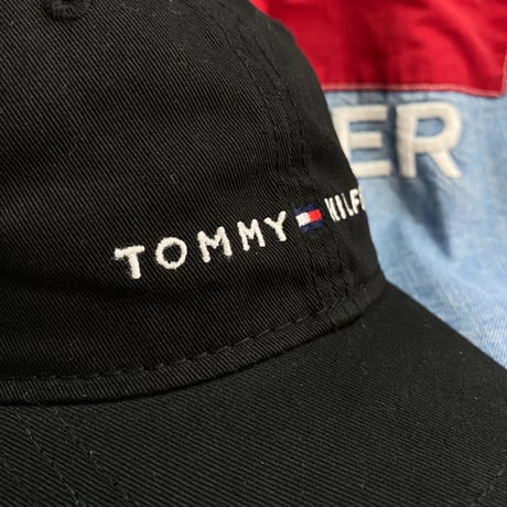 トミーヒルフィガー TOMMY HILFIGER レザーストラップバック キャップ  黒 クラシックロゴ
