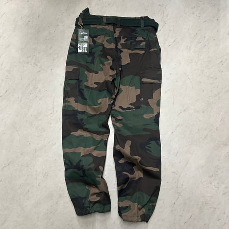 米国老舗ブランド Regal Wear リーガルウェア 迷彩 ゆったり カーゴパンツ ベルト付き ウッドランドカモ (JNS96)