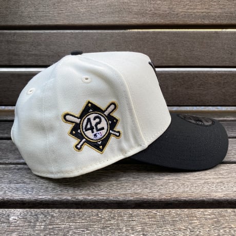 海外限定 Newera 9Forty Aフレーム Dodgers ブルックリン ドジャース 42 JackieRobinson スナップバックキャップ (940-170)