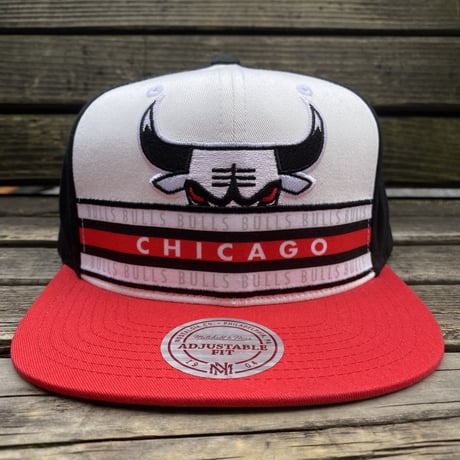 Mitchell&Ness ミッチェル&ネス Chicago シカゴ Bllus ブルズ 公式 Stripz スナップバックキャップ