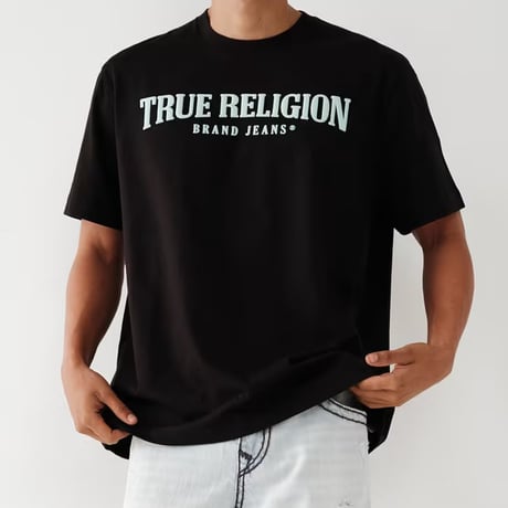 True Religion トゥルーレリジョン Relaxed Arch Logo アーチ形ロゴ グラフィック Tシャツ  (TRUE-TS4)