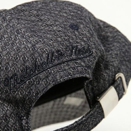 Mitchell&Ness  クリーブランド CAVS キャバリアーズ NBA公式 ストラップバックキャップ