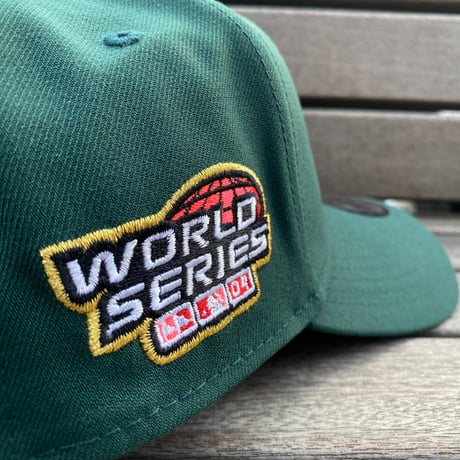 海外限定 Newera ニューエラ 9Forty Aフレーム Redsox ボストン レッドソックス 2004ワールドシリーズ記念 キャップ (940-160)