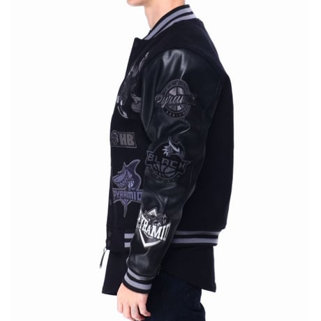 USA限定 BLACK PYRAMID ブラックピラミッド バーシティ スタジャン 黒 クリスブラウン