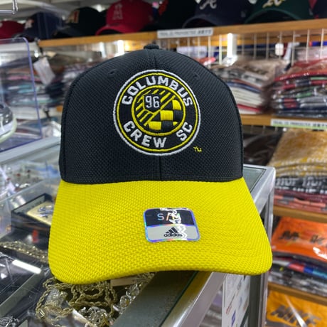 Adidas コロンバス クルー Columbus Crew メジャーリーグサッカー MLS キャップ  (MLS18)