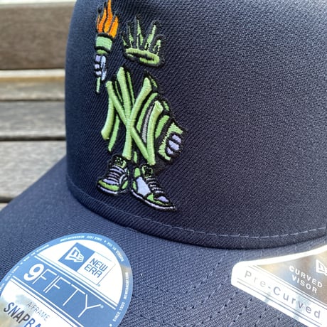 USA限定 9FIFTY A-Frame ニューエラ MLB ニューヨーク ヤンキース NY Yankees スナップバックキャップ Cartoon (950-263)