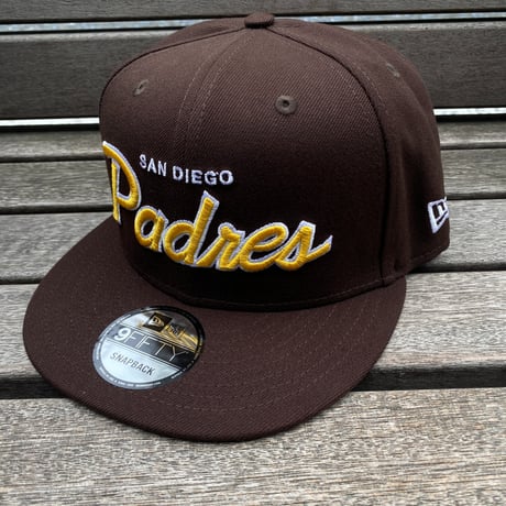 USA限定 9FIFTY ニューエラ MLB サンディエゴ パドレス Padres スナップバックキャップ Evergreen Script (950-215)