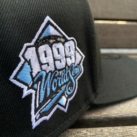 海外限定 Newera ニューエラ 9Forty Aフレーム NY Yankees ニューヨーク ヤンキース 1999WS スナップバックキャップ (940-195)