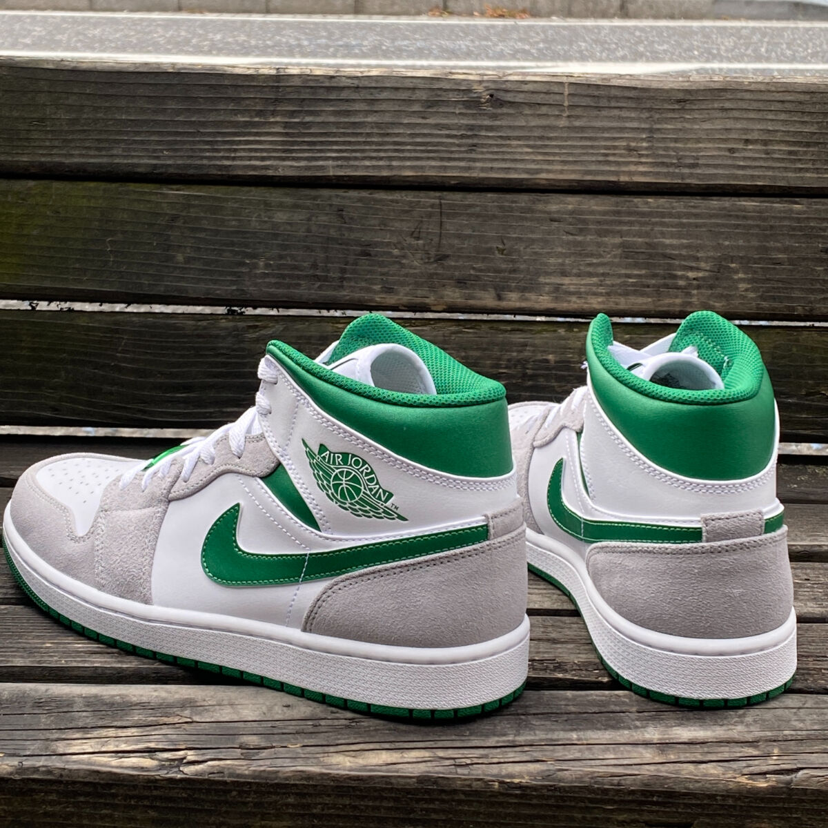 NIKE ナイキ AIR JORDAN1 MID エアジョーダン1 ミッドカット 緑/白/グレ...