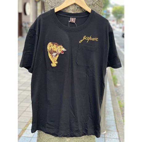 横須賀名物 スカジャン Ｔシャツ 刺しゅう スカT 虎 トラ TIGER 黒 和柄 ジャパン (JPT36)