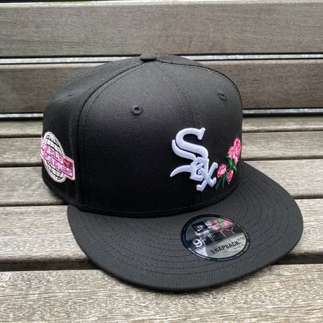 海外限定 9FIFTY ニューエラ Whitesox シカゴ ホワイトソックス スナップバックキャップ 薔薇 Rose Crest (950-251)