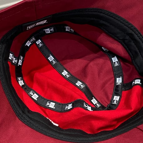 NEWERA ニューエラ ペイズリー バンダナ柄 BUCKET バケットハット 赤