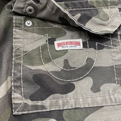 True Religion トゥルーレリジョン Camo BigT Cargo Shorts 迷彩 カーゴショートパンツ (SJNS39)
