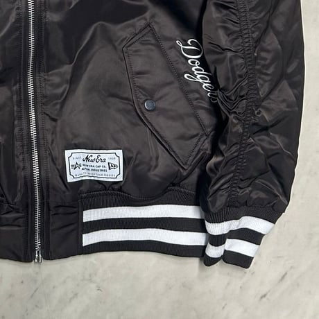 米国仕様 New Era ニューエラ Alpha Industries アルファインダストリーズ MLB LA ドジャース MA-1 ジャケット 茶