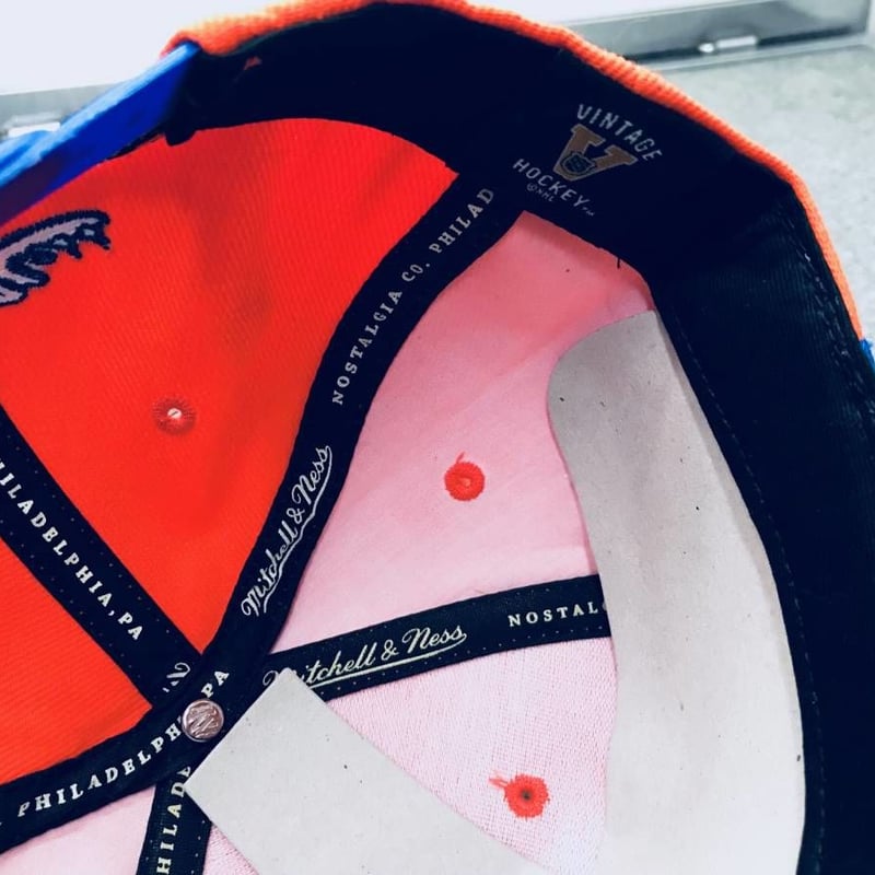 90年代 NHL ニューヨーク アイランダーズのサテンジャケット　L s-l400.jpg