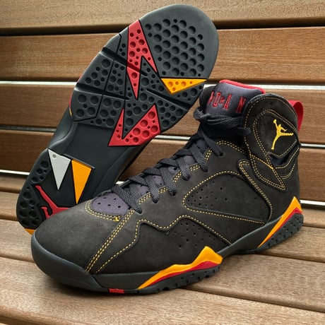 NIKE ナイキ AIR JORDAN7 RETRO エア ジョーダン7 レトロ 黒 バーシティレッド (AJ66)