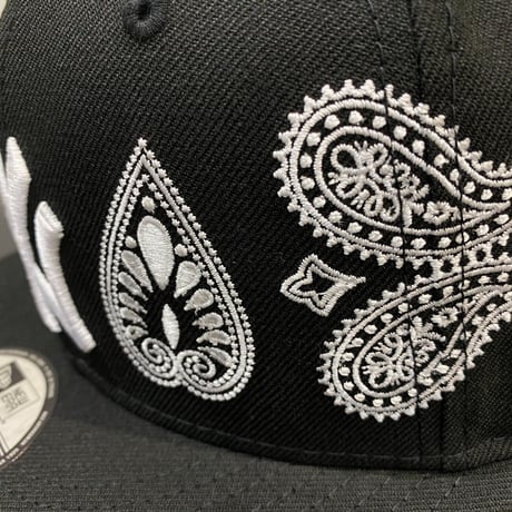 USA限定 Newera ニューエラ 9FIFTY ペイズリー スナップバック MLB 黒 NY ヤンキース yankees