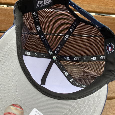 海外限定 ニューエラ LogoTrucker 9Fifty ブレーブス Braves トラッカーキャップ MLB