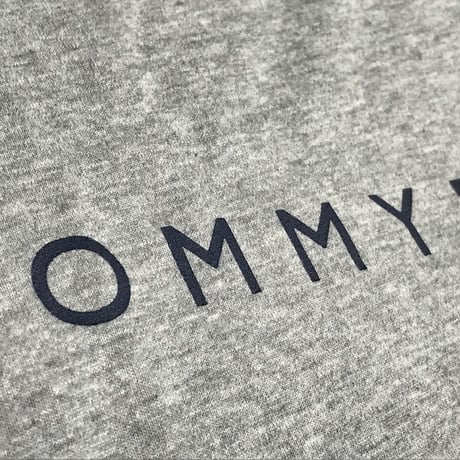 海外限定デザイン TOMMY HILFIGER トミーヒルフィガー  長袖 Tシャツ ロンT グレー トリコロール