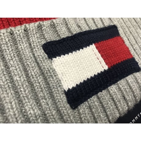 海外限定 トミーヒルフィガー TOMMY HILFIGER ニット帽 トリコロール 紺/赤/グレー BIGフラッグ刺繍
