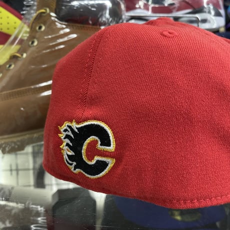 【S/M】 Reebok リーボック Flames カルガリー フレームス NHL フレックスキャップ 赤 迷彩