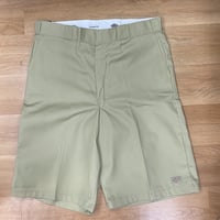 米国仕様 Dickies ディッキーズ 42283 Loose Fit ルーズフィット ショートパンツ カーキ (SJNS10)