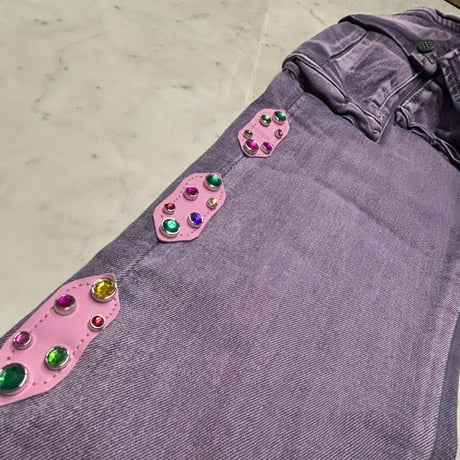 米国シカゴ発 Gunzinii ガンジーニ Jeweled Cargo Stacked Jeans ジュエル カーゴ スタックドデニム (JNS136)