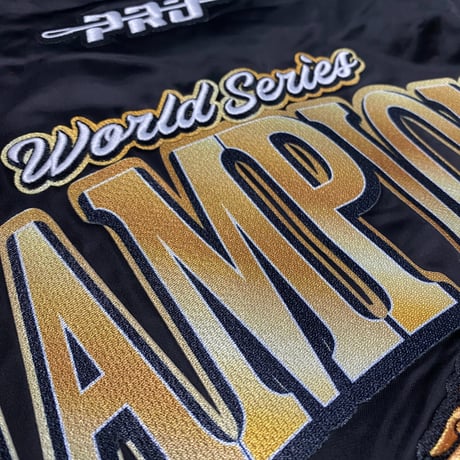 海外限定 PRO STANDARD 2025 ワールドシリーズ チャンピオンズ LA Dodgers サテン スタジャン (PRO-JK1)
