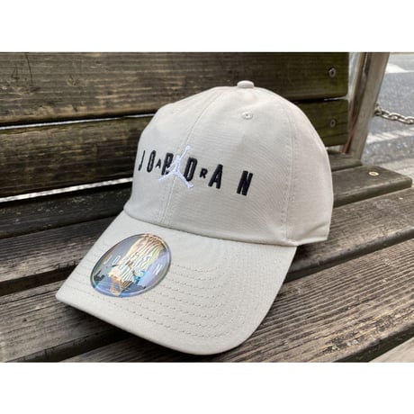 NIKE ナイキ AIR JORDAN ジョーダン ヘリテージ ローキャップ ストラップバック BONE WHITE