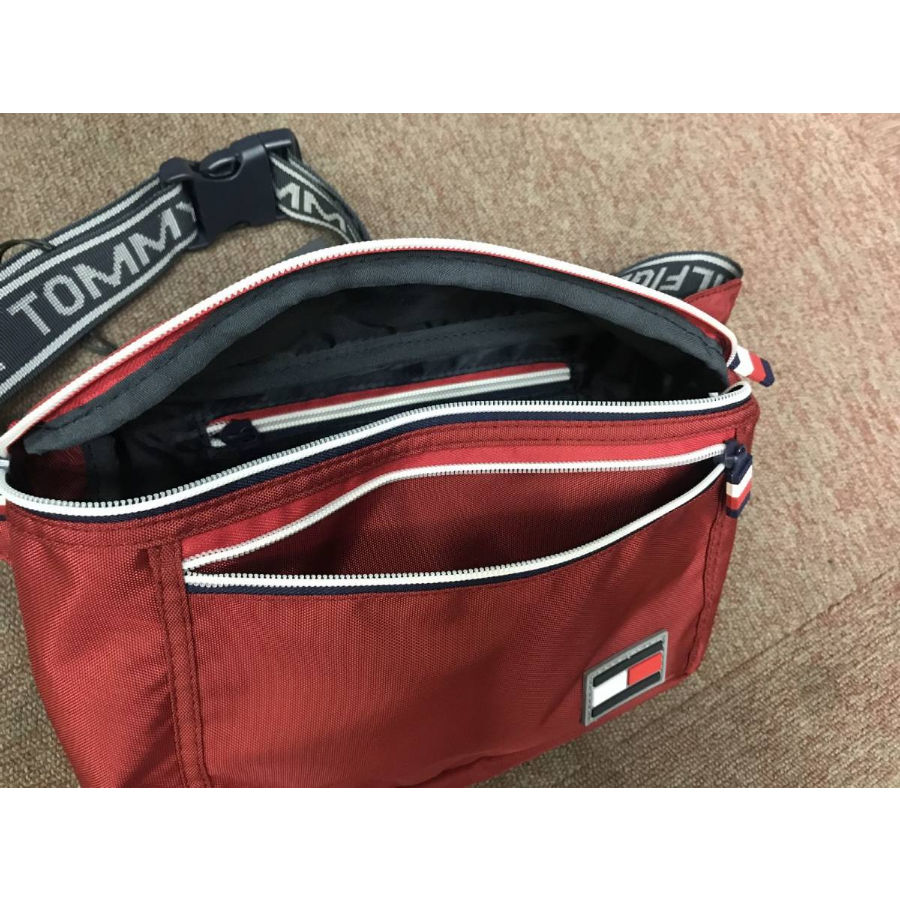 トミーヒルフィガー TOMMY HILFIGER クロスボディ 斜め掛け トミーヒルフィガー TOMMY HILFIGER クロスボディ 斜め掛け