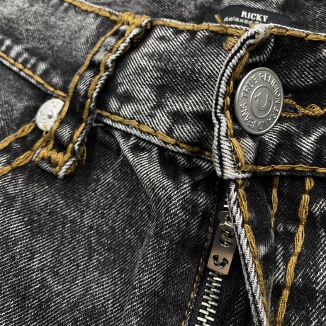 プレミアムジーンズ True Religion トゥルーレリジョン Ricky Big T Straight リッキー ストレート ジーンズ (JNS253)