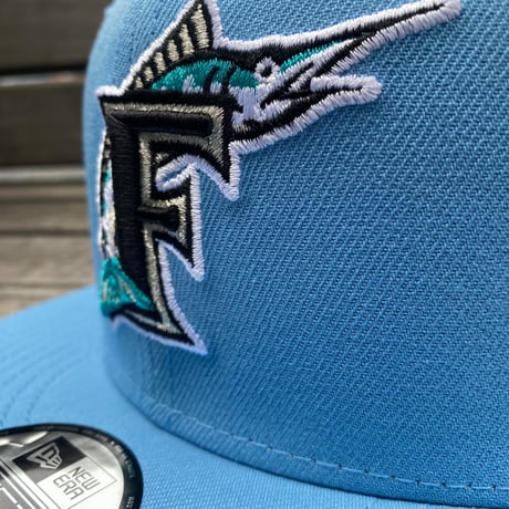 USA仕様 9FIFTY ニューエラ MLB フロリダ マーリンズ Marlins スナップバックキャップ Essentials Sky Blue (950-201)