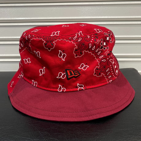 NEWERA ニューエラ ペイズリー バンダナ柄 BUCKET バケットハット 赤