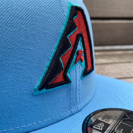 USA仕様 9FIFTY ニューエラ MLB ダイヤモンドバックス Diamondbacks スナップバックキャップ Essentials Sky Blue (950-204)