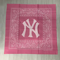 大判バンダナ NY ニューヨーク モノグラム BIGロゴ ペイズリー Monogram Paisley ピンク (BNDN112)