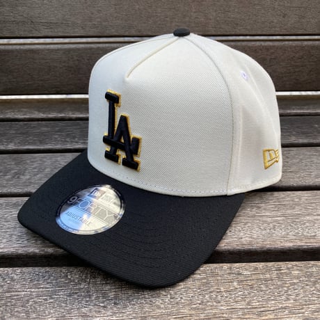 海外限定 Newera ニューエラ 9Forty Aフレーム LA Dodgers ドジャース キャップ 100th Anniv メタリックゴールド (940-186)