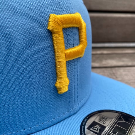 USA仕様 9FIFTY ニューエラ MLB ピッツバーグ パイレーツ Pirates スナップバックキャップ Essentials Sky Blue (950-207)
