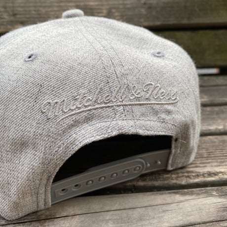 Mitchell&Ness ミッチェル&ネス NBA ボストン セルティックス Celtics  スナップバックキャップ グレー