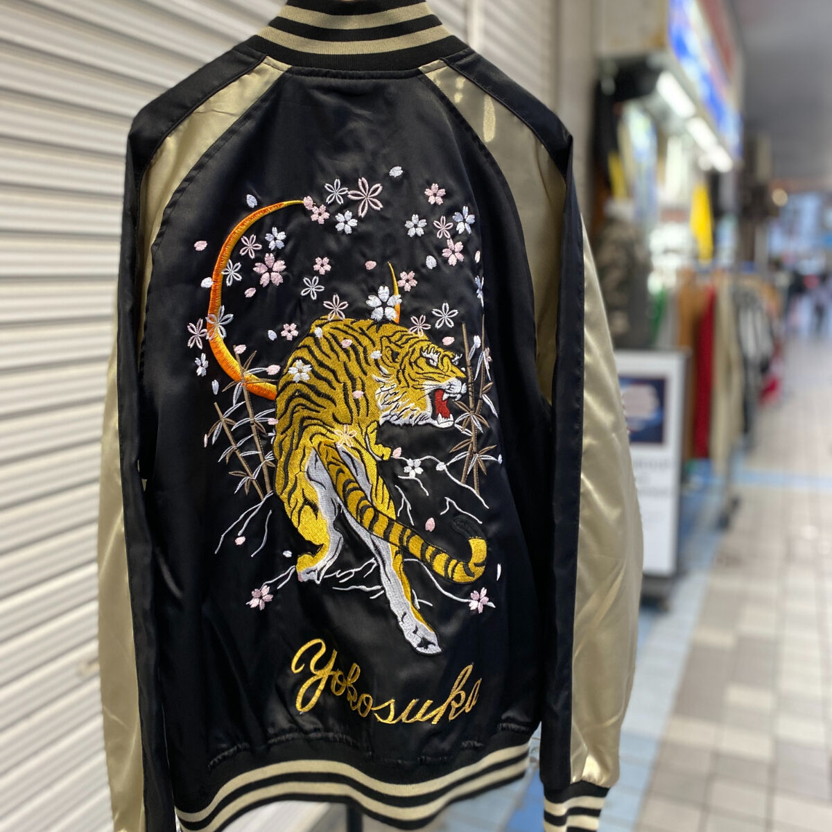 ビンテージ　スカジャン　横須賀ジャンパー　2XLサイズ　バック刺繍　虎　タイガー