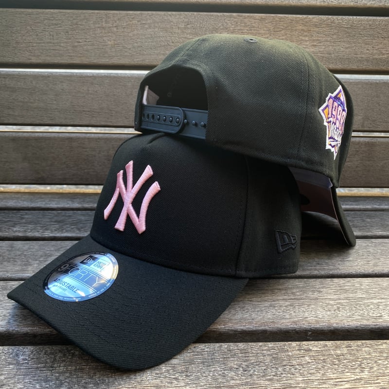 専用　ニューヨーク・ニックス　海外別注　ニューエラ　ブラック×ピンク　ピンズ2点 BLACKPINK ×MLB（ニューエラ社ベースボールキャップ）コラボレーション 帽子