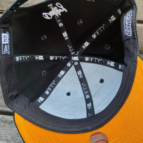 海外仕様 9FIFTY ニューエラ MLB ホワイトソックス Whitesox ダフィーダック Looney Tunes (950-269)