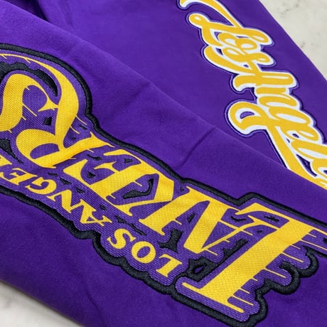 NBA公式 FISLL ロサンゼルス レイカーズ ハイクラス仕様 スウェット セットアップ 刺繍 パッチ