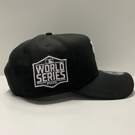海外限定 Newera ニューエラ 9Forty Aフレーム LA Dodgers ドジャース Upside Down 2020WS 黒 キャップ (940-289)