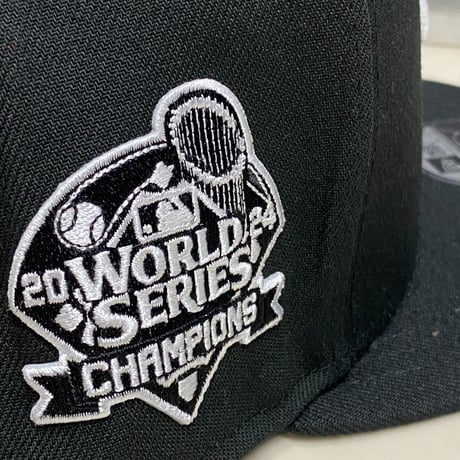 米国仕様 9FIFTY ニューエラ 2024ワールドシリーズ優勝記念キャップ LA Dodgers ドジャース Ｄロゴ (950-188)