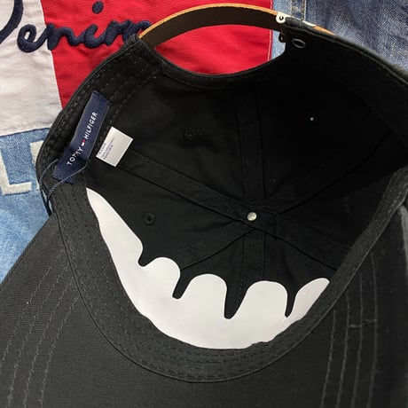 トミーヒルフィガー TOMMY HILFIGER レザーストラップバック キャップ  黒 クラシックロゴ