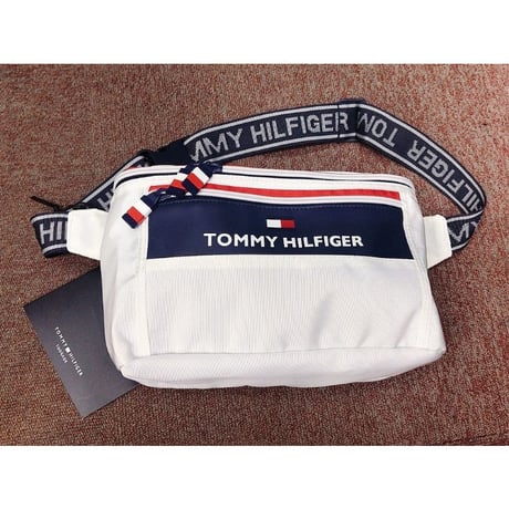 TommyHilfiger USA クロスボディ 斜め掛け ボディバッグ ウェストバッグ 白 citytrek2 ユニセックス