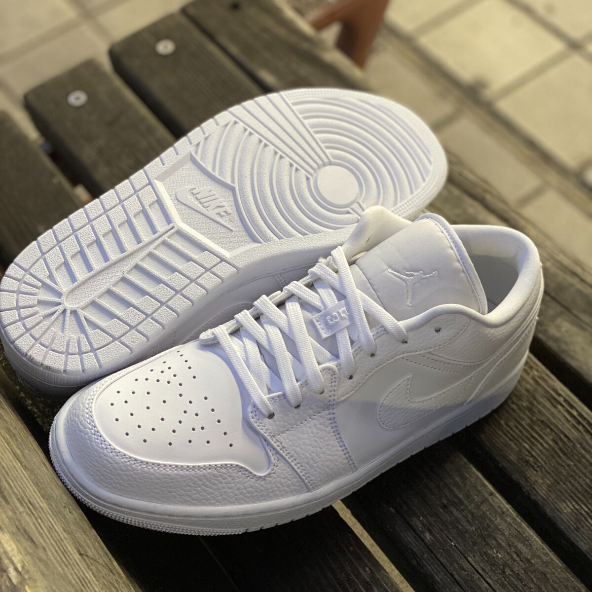 NIKE ナイキ AIR JORDAN1 LOW エアジョーダン1 ローカット 白 