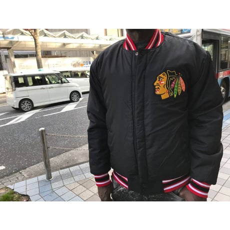 JHデザイン NHL シカゴ Chicago ブラックホークス Blackhawks 公式 リバーシブル スタジアムジャンパー 黒 スタジャン ホッケー