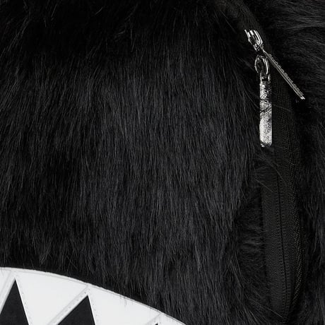 米国仕様 SPRAYGROUND スプレイグラウンド SFURZILLA SHARK BACKPACK ブラックファー バックパック (BKPK59)