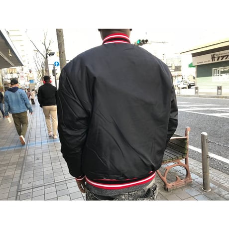 JHデザイン NBA シカゴ ブルズ Bulls 公式アイテム リバーシブル スタジアムジャンパー 黒 スタジャン バスケ